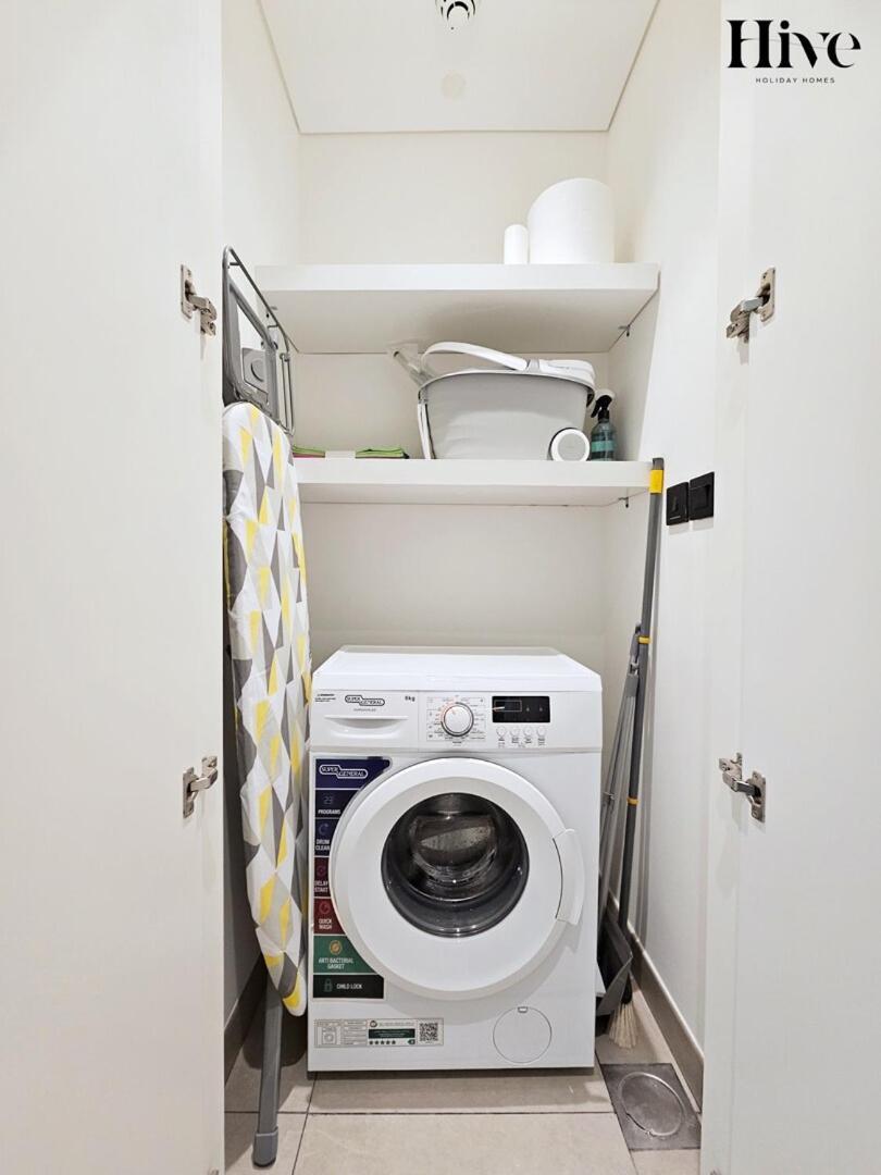 Stunning 1 Bed In Hills Apartment
