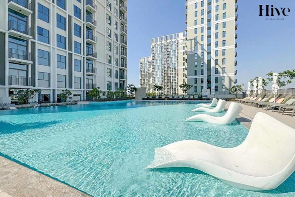 Stunning 1 Bed In Hills Apartment *
