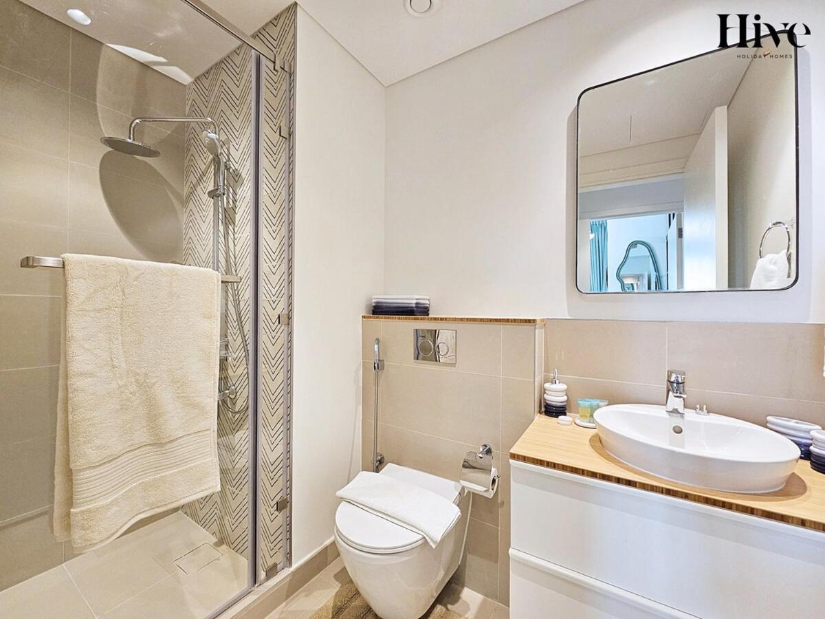 Stunning 1 Bed In Hills Apartment Dubai