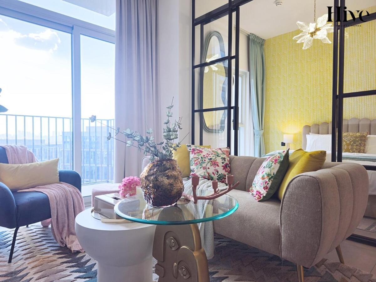 Stunning 1 Bed In Hills Apartment Dubai